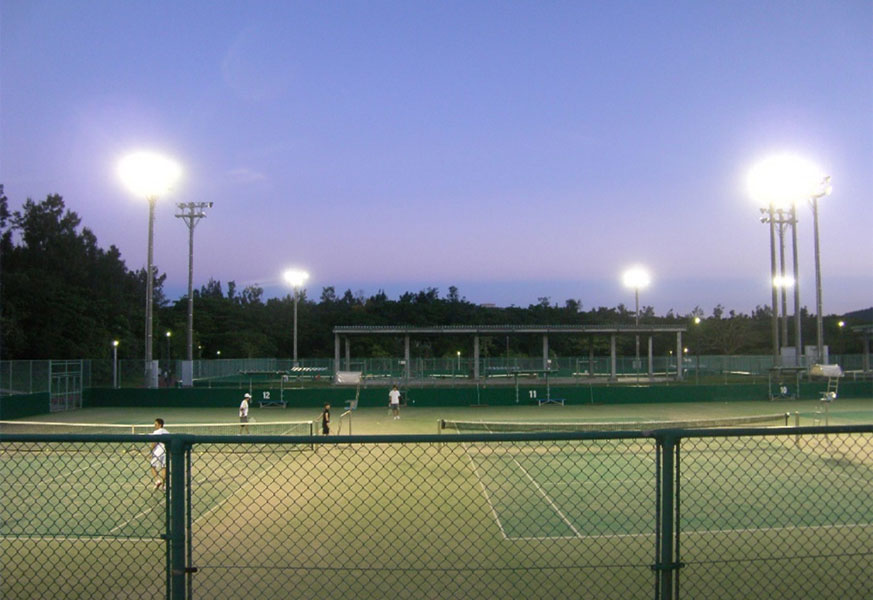 平成25年 沖縄県総合運動公園テニスコート照明設備改修工事